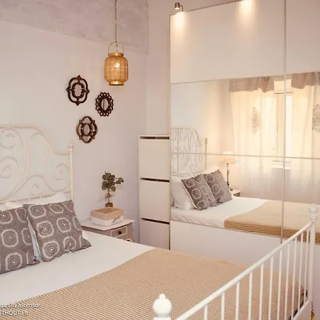 アパート Living4malaga Atico Alamos
